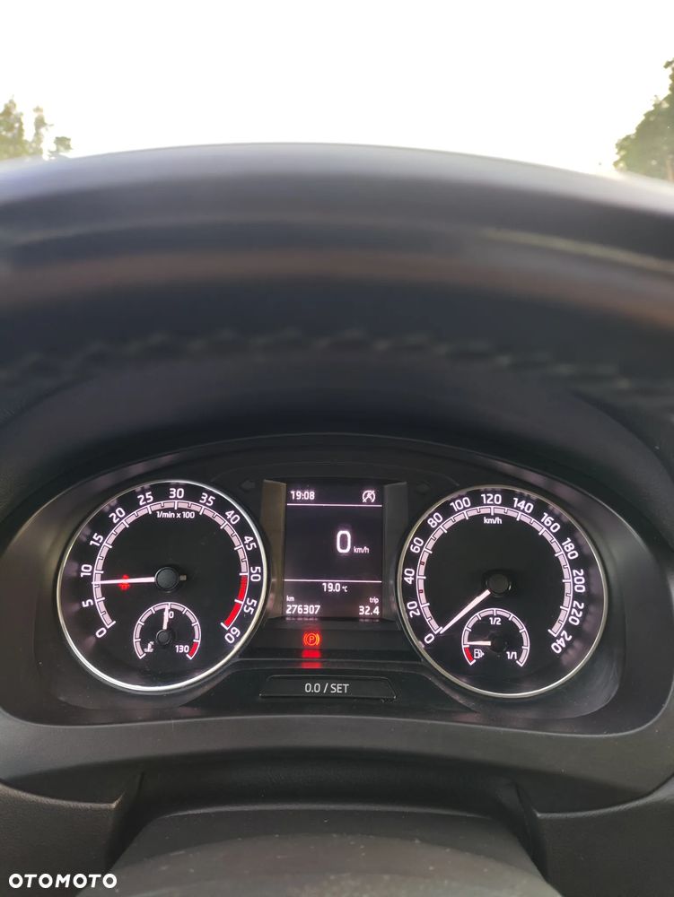 Skoda RAPID 1.4 TDI DPF Ambition - 23