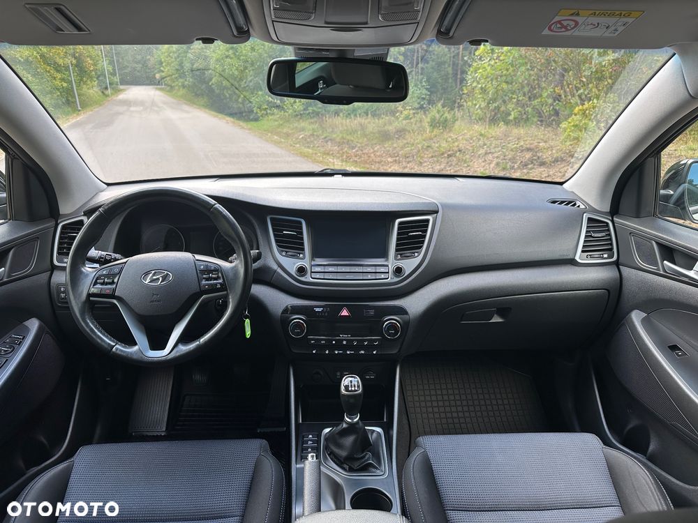 Hyundai Tucson blue 1.7 CRDi 2WD Style - 26