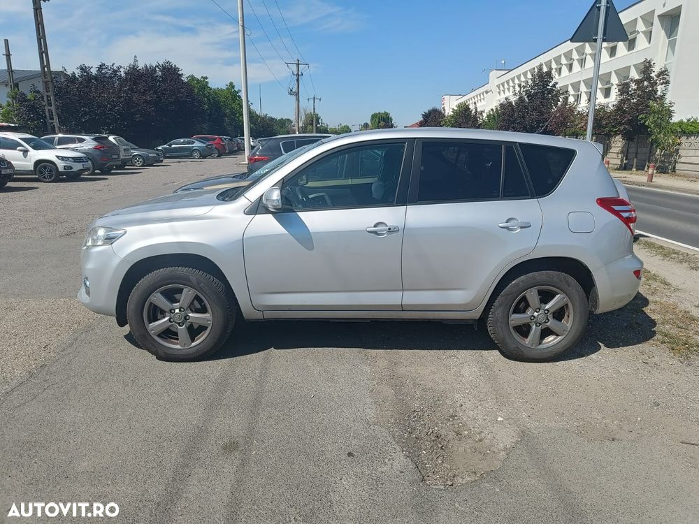 Toyota RAV4 2.2 D-4D 4x4 Life - 1