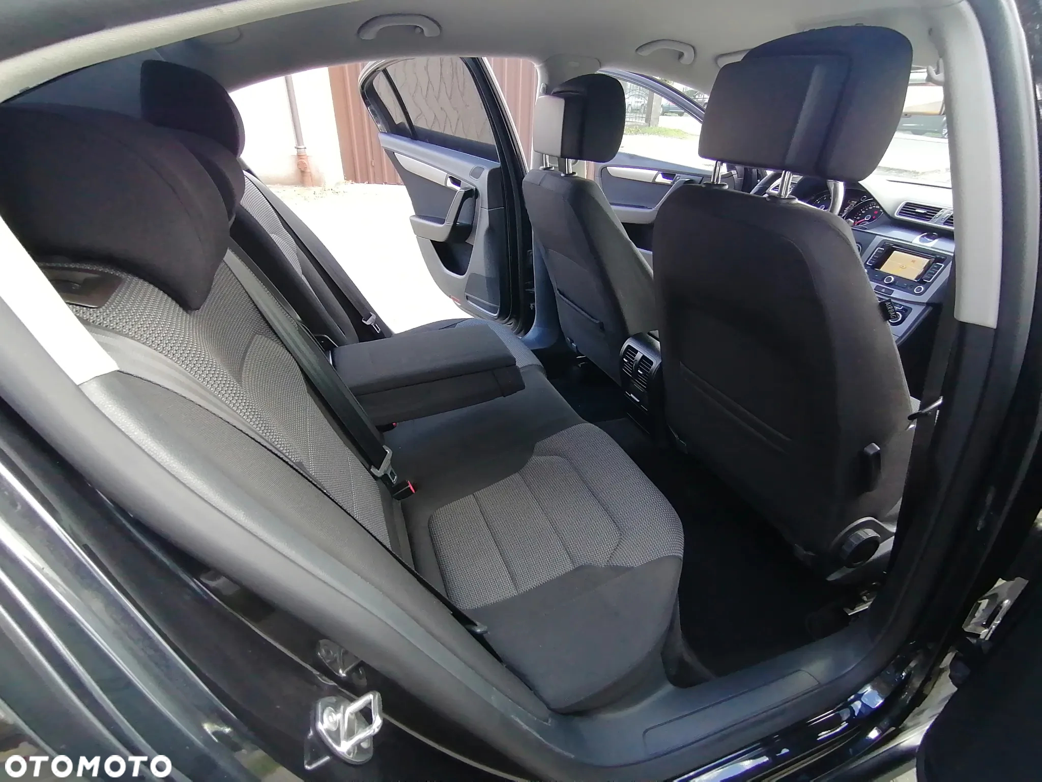 Volkswagen Passat 1.4 TSI BMT Comfortline - 34