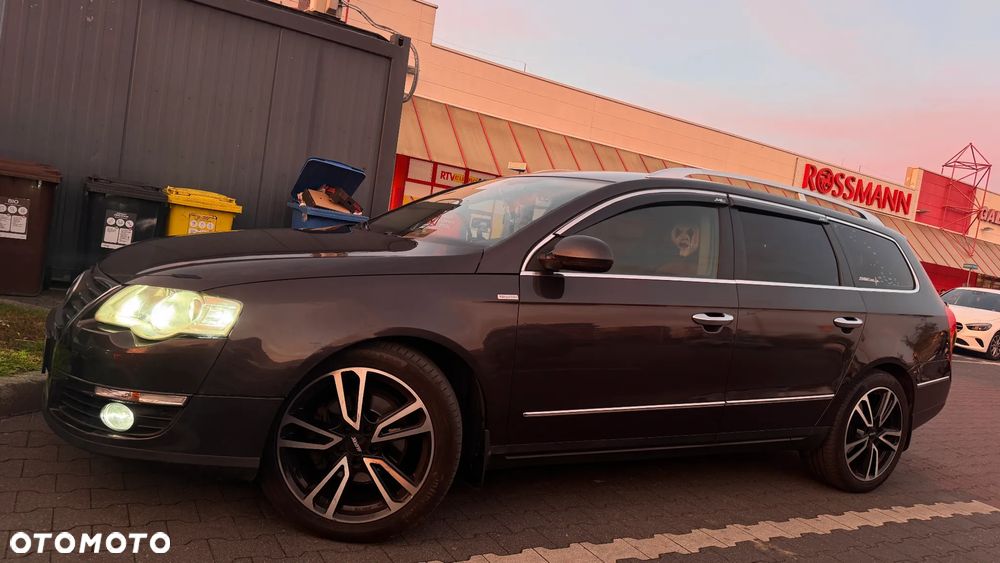 Volkswagen Passat 2.0 TDI Highline DSG - 28