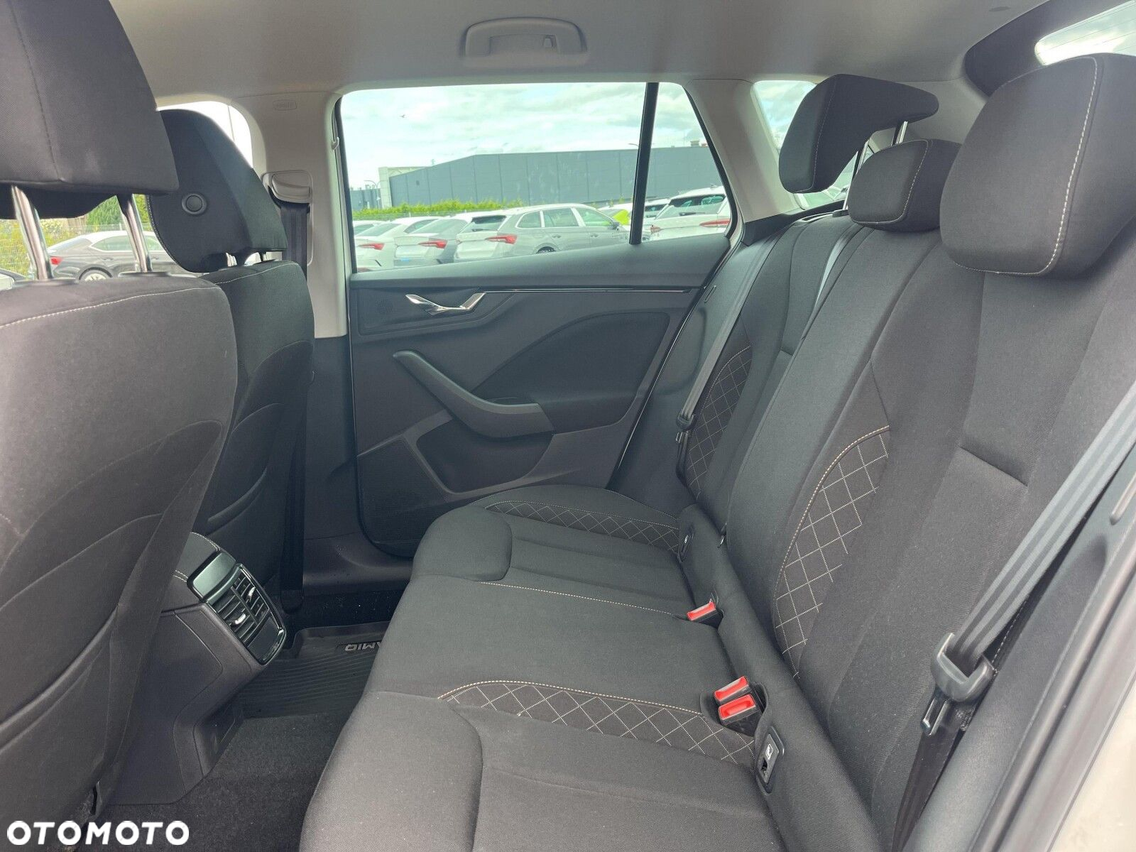 Skoda Kamiq 1.5 TSI Ambition - 13
