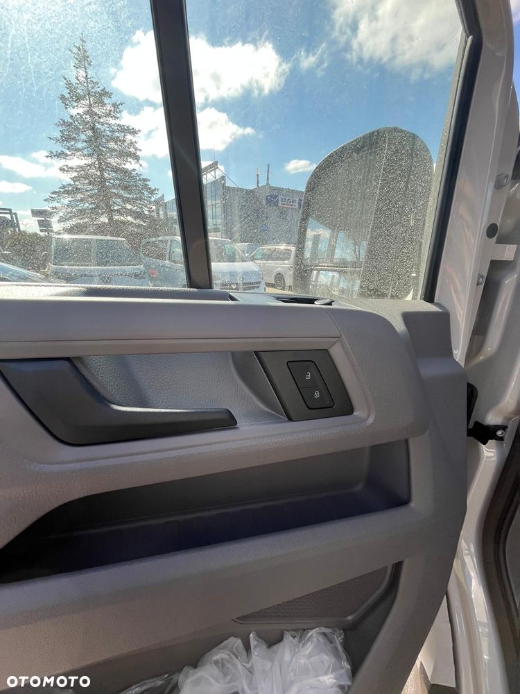 Volkswagen Crafter - 12