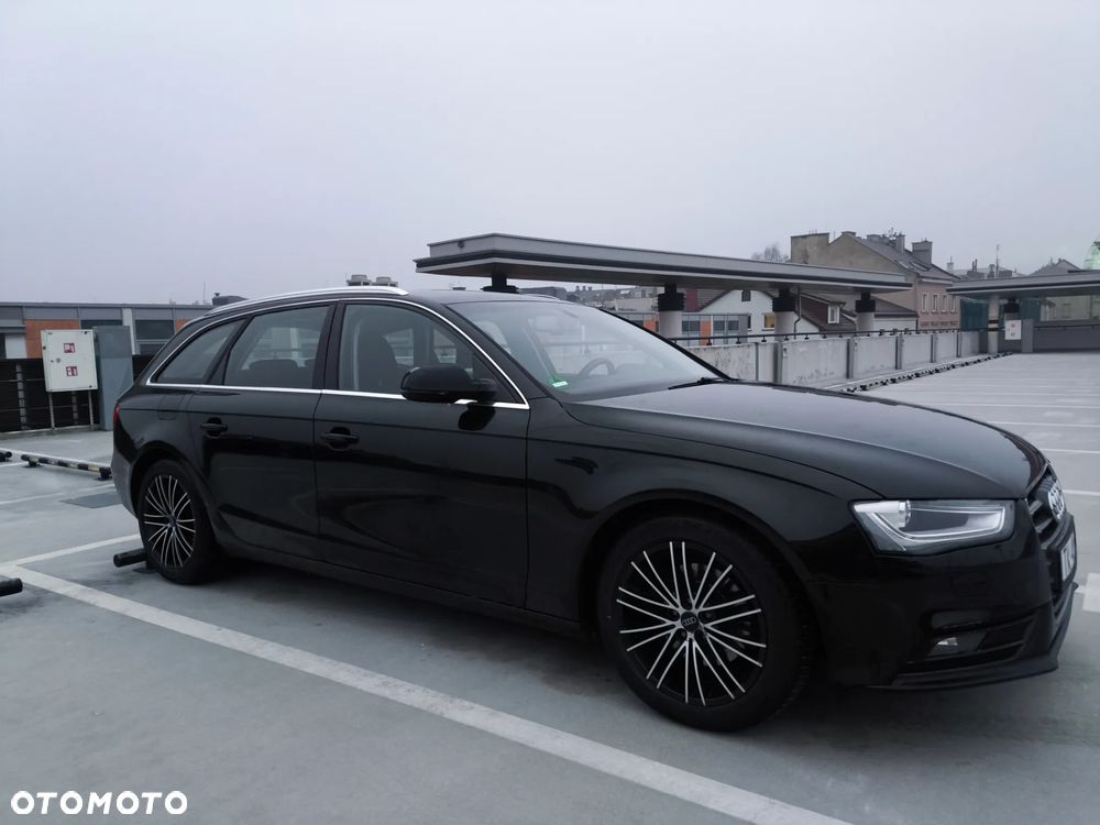 Audi A4 Avant 2.0 TDI DPF Ambiente - 3