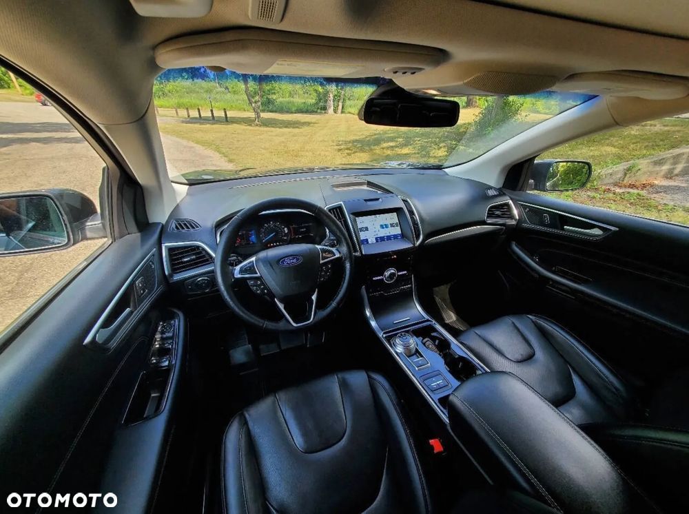Ford Edge - 8