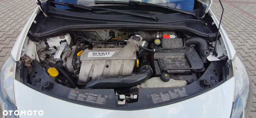 Renault Clio 2.0 16V Sport Euro5 - 7