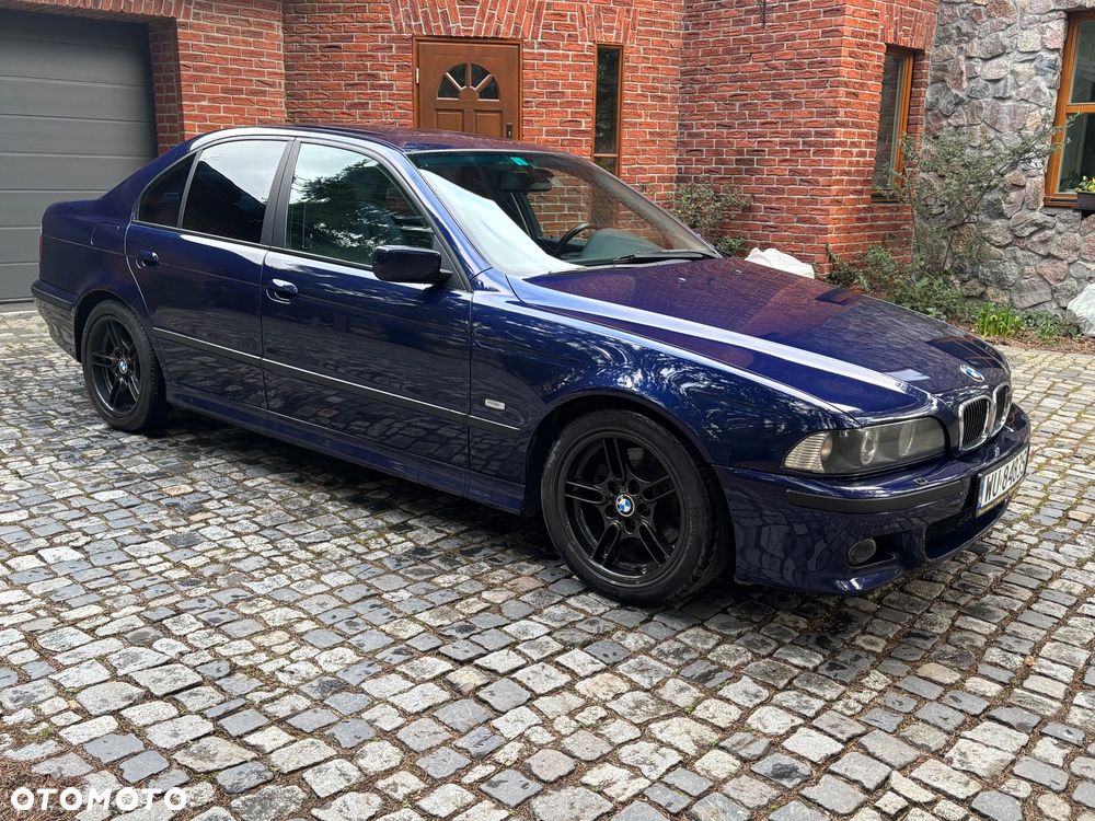 BMW Seria 5 540i - 11