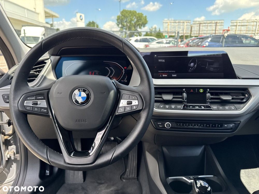 BMW Seria 1 118i Advantage - 15