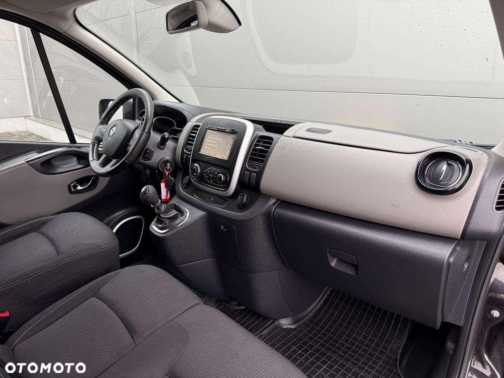 Renault Trafic - 26