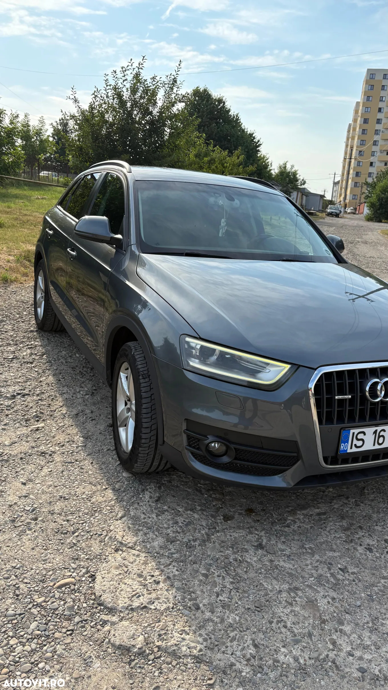 Audi Q3 2.0 TDI Quattro S tronic - 11