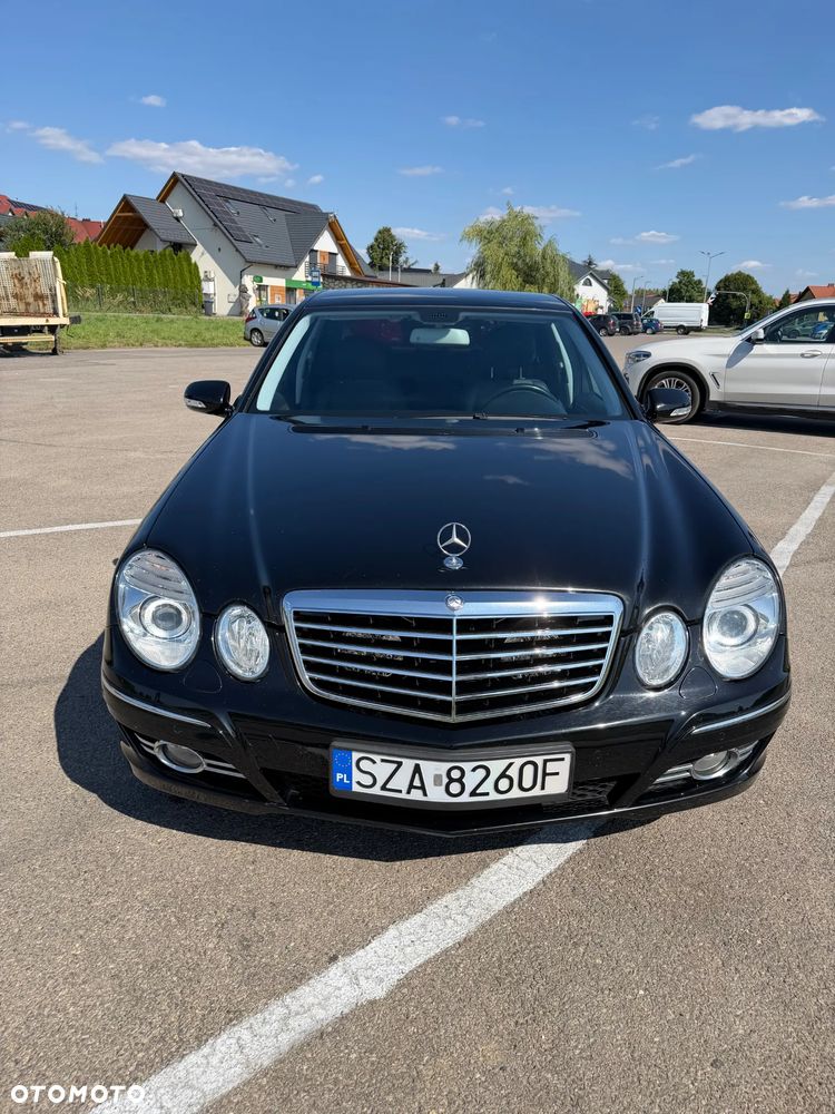 Mercedes-Benz Klasa E 200 NGT BlueEff - 2
