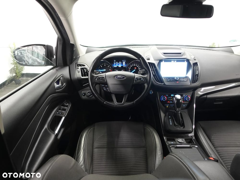 Ford Kuga 2.0 TDCi AWD Titanium - 27