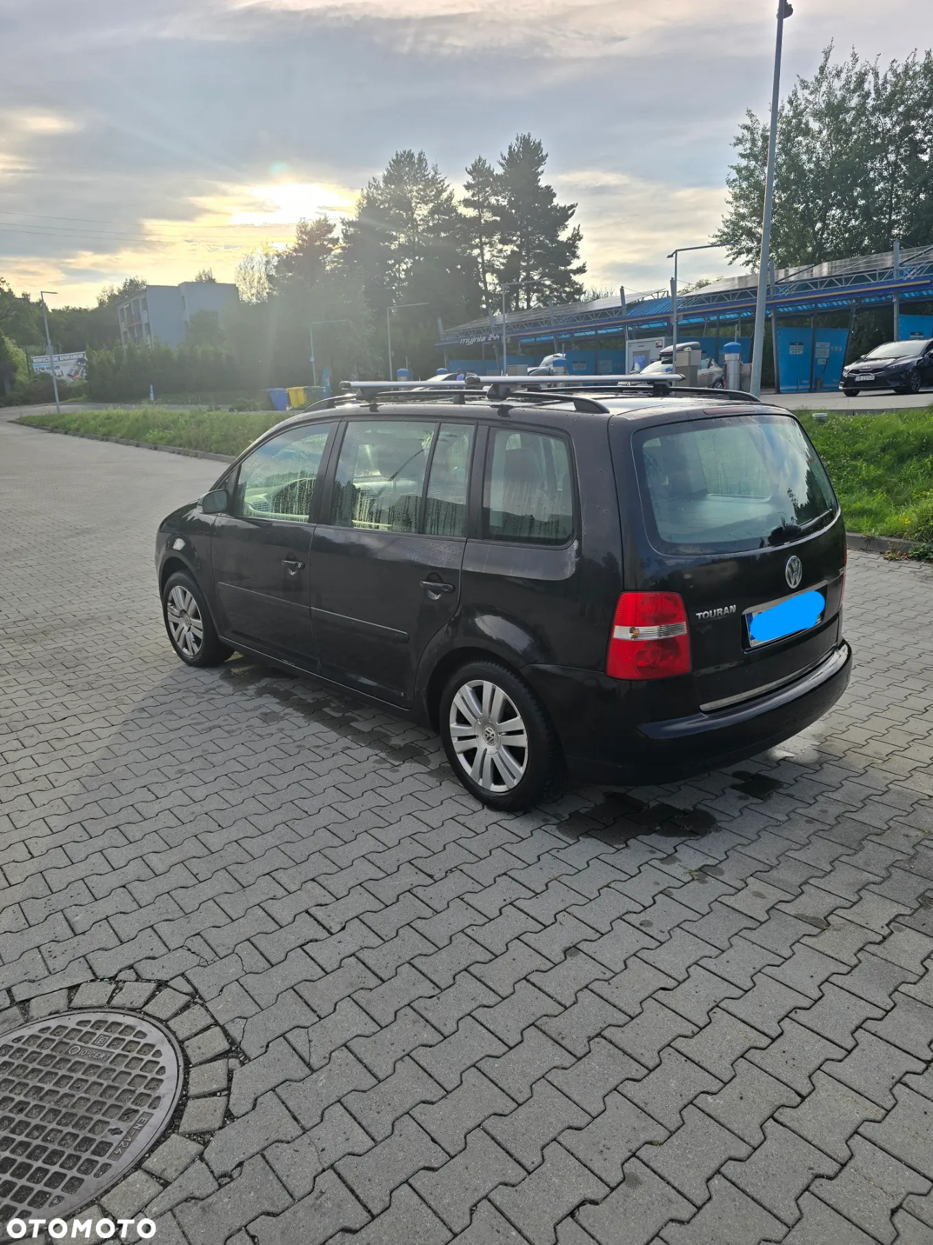 Volkswagen Touran - 2