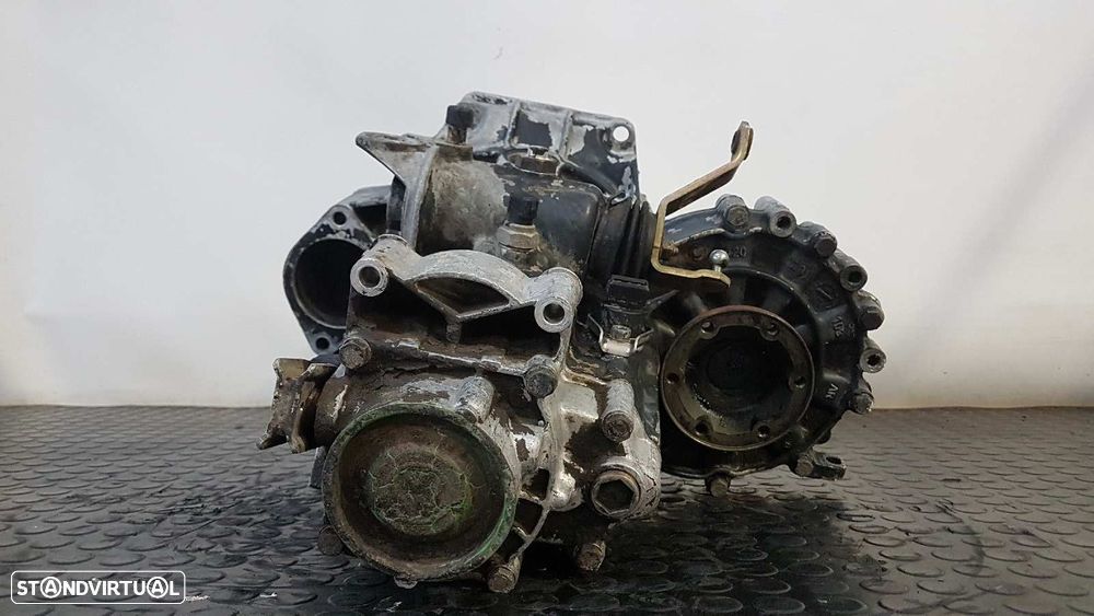 CAIXA DE VELOCIDADES VOLKSWAGEN GOLF III BERLINA (1H1) S - 9