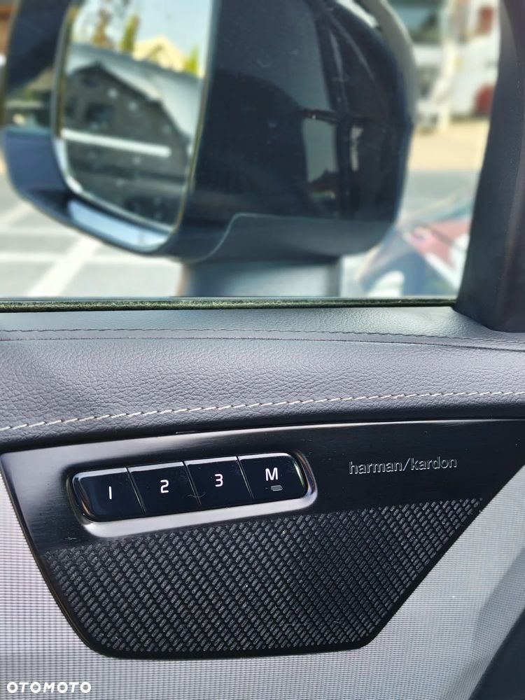 Volvo XC 90 B5 D AWD Plus Dark 7os - 28