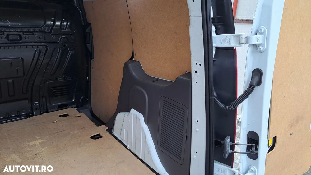 Ford Transit - 16