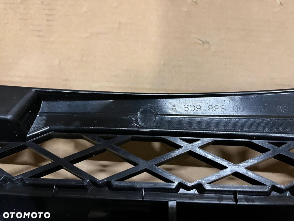 Grill atrapa chłodnicy Mercedes Vito Viano W 639 A 6398800785, A 6398800023 - 5