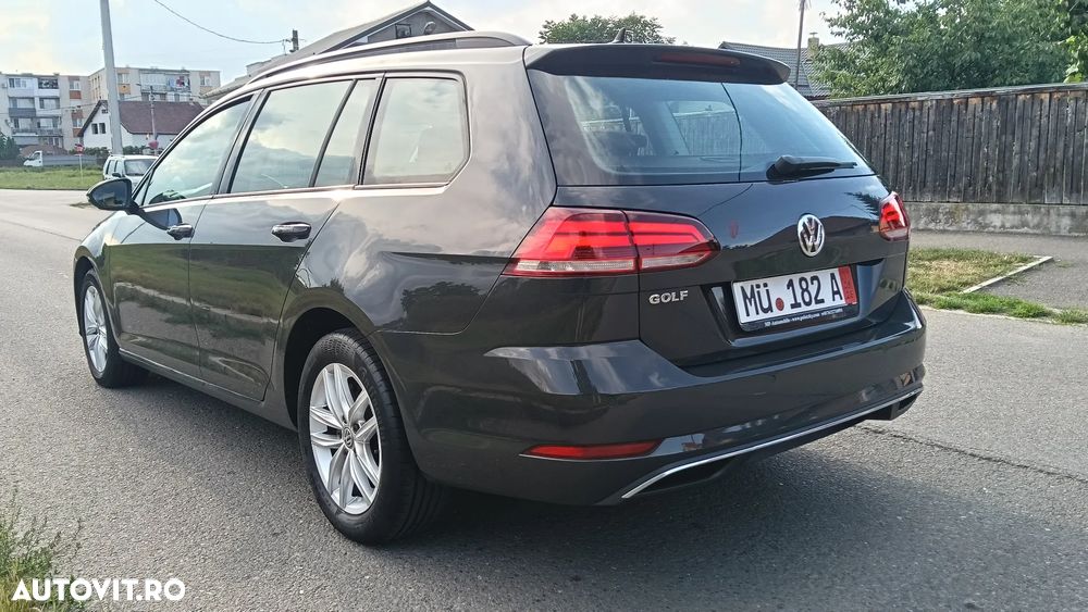 Volkswagen Golf 1.6 TDI Highline - 19