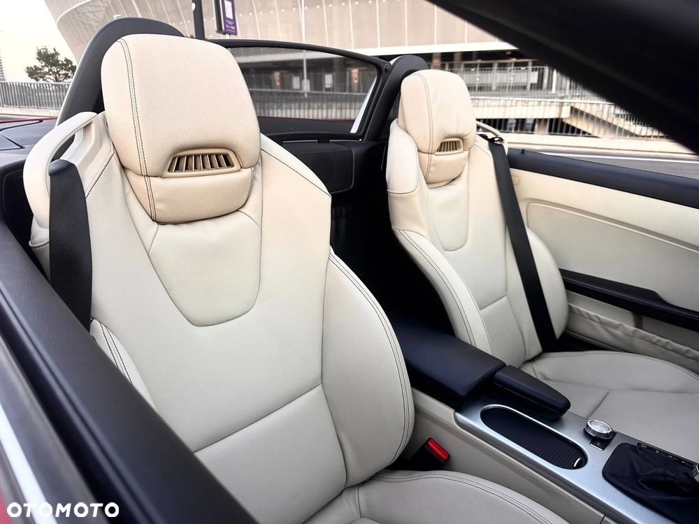 Mercedes-Benz SLK 250 (BlueEFFICIENCY) 7G-TRONIC - 34