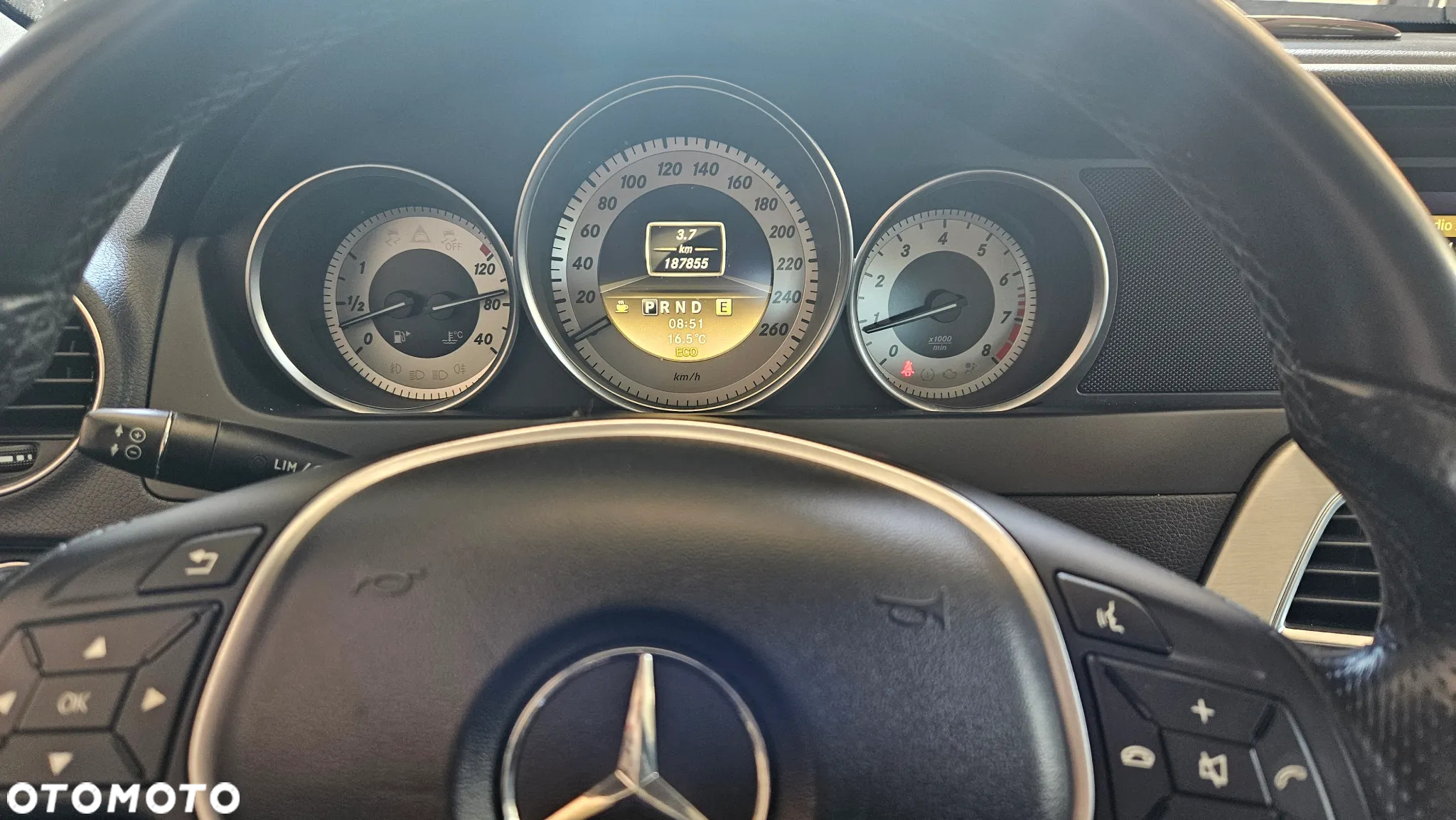 Mercedes-Benz Klasa C 180 CGI Automatik BlueEFFICIENCY Avantgarde - 13
