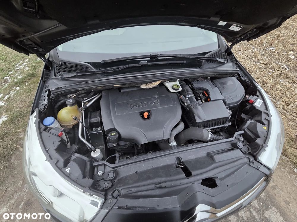 Citroën C4 HDi 150 Exclusive - 22