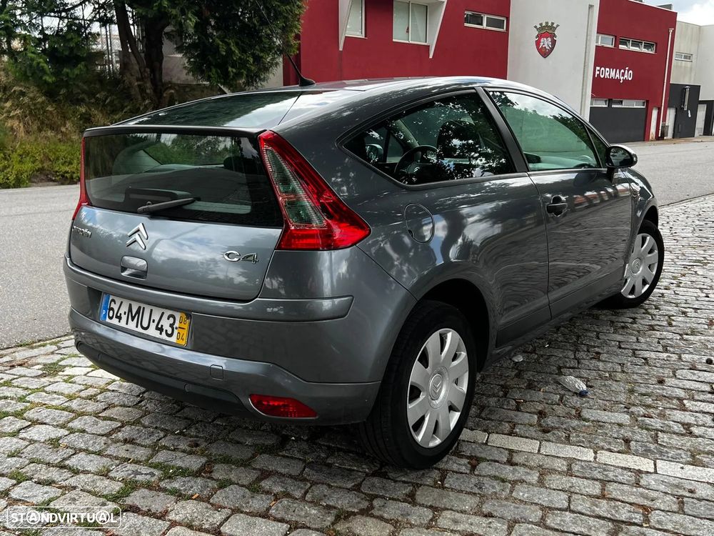 Citroën C4 1.6 HDi FAP VTR - 6
