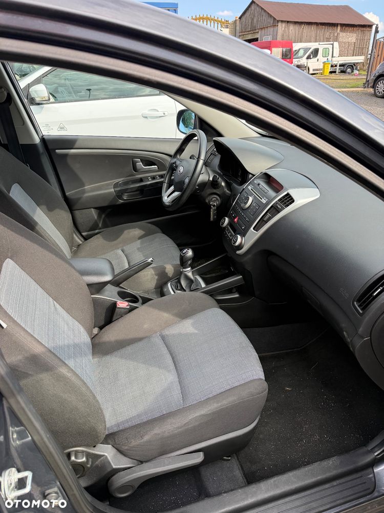 Kia Ceed 1.6 CVVT Spirit - 15