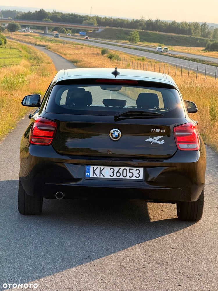 BMW Seria 1 118d - 14