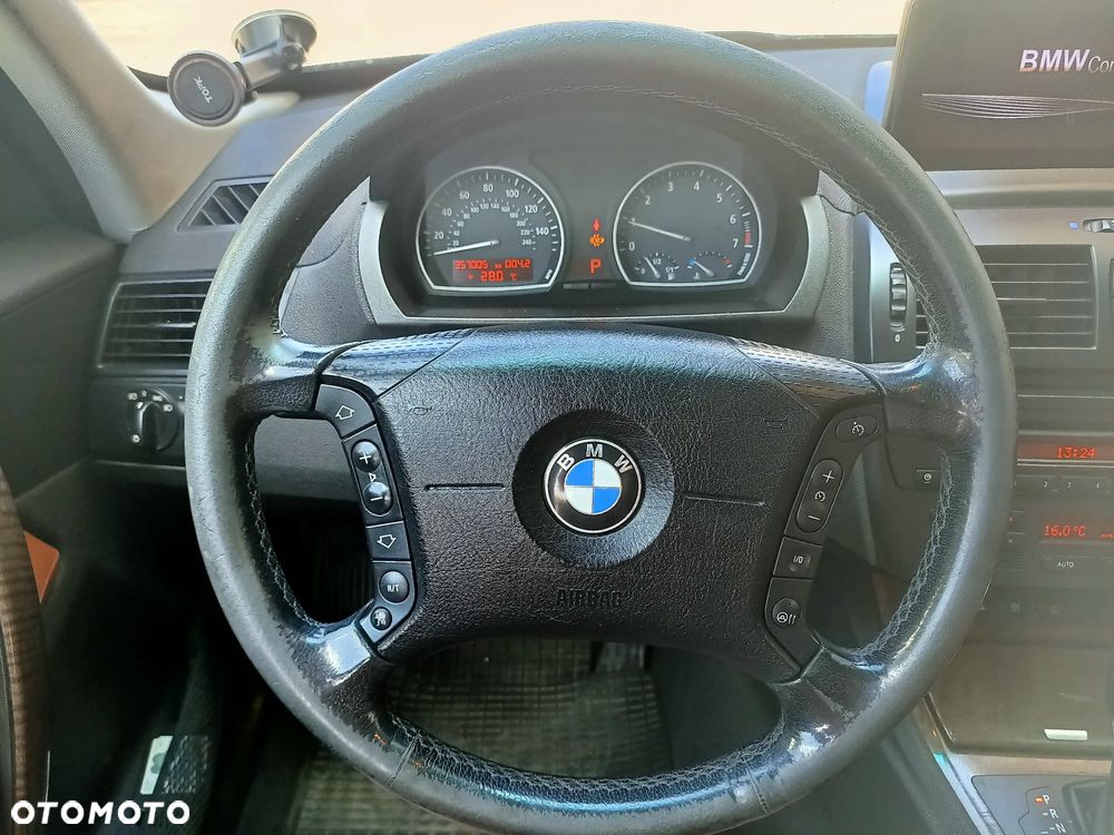 BMW X3 3.0i - 10