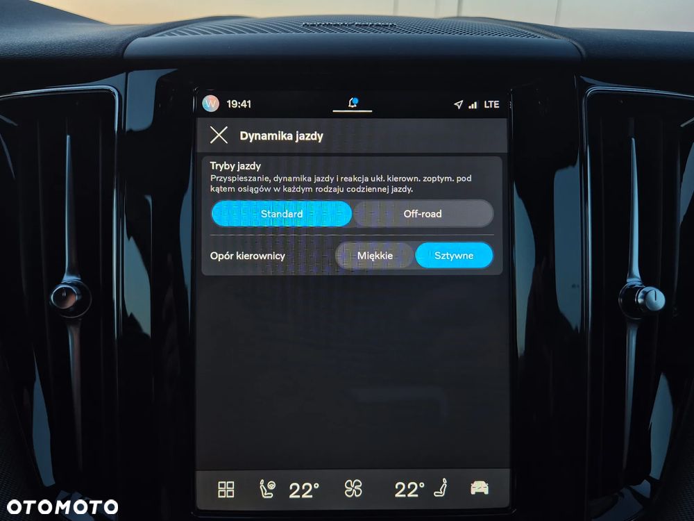 Volvo XC 60 B5 B AWD Ultimate Dark - 35