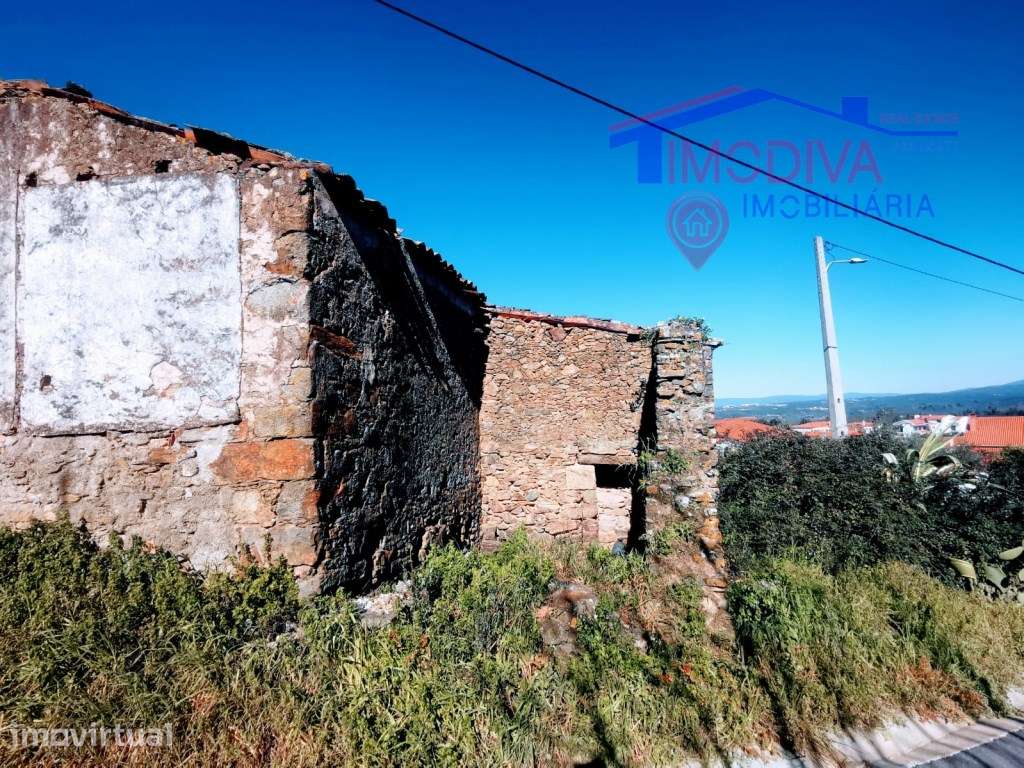 Ruina T2, composta por dois artigos urbanos, para reconstruir no co... - Grande imagem: 4/26