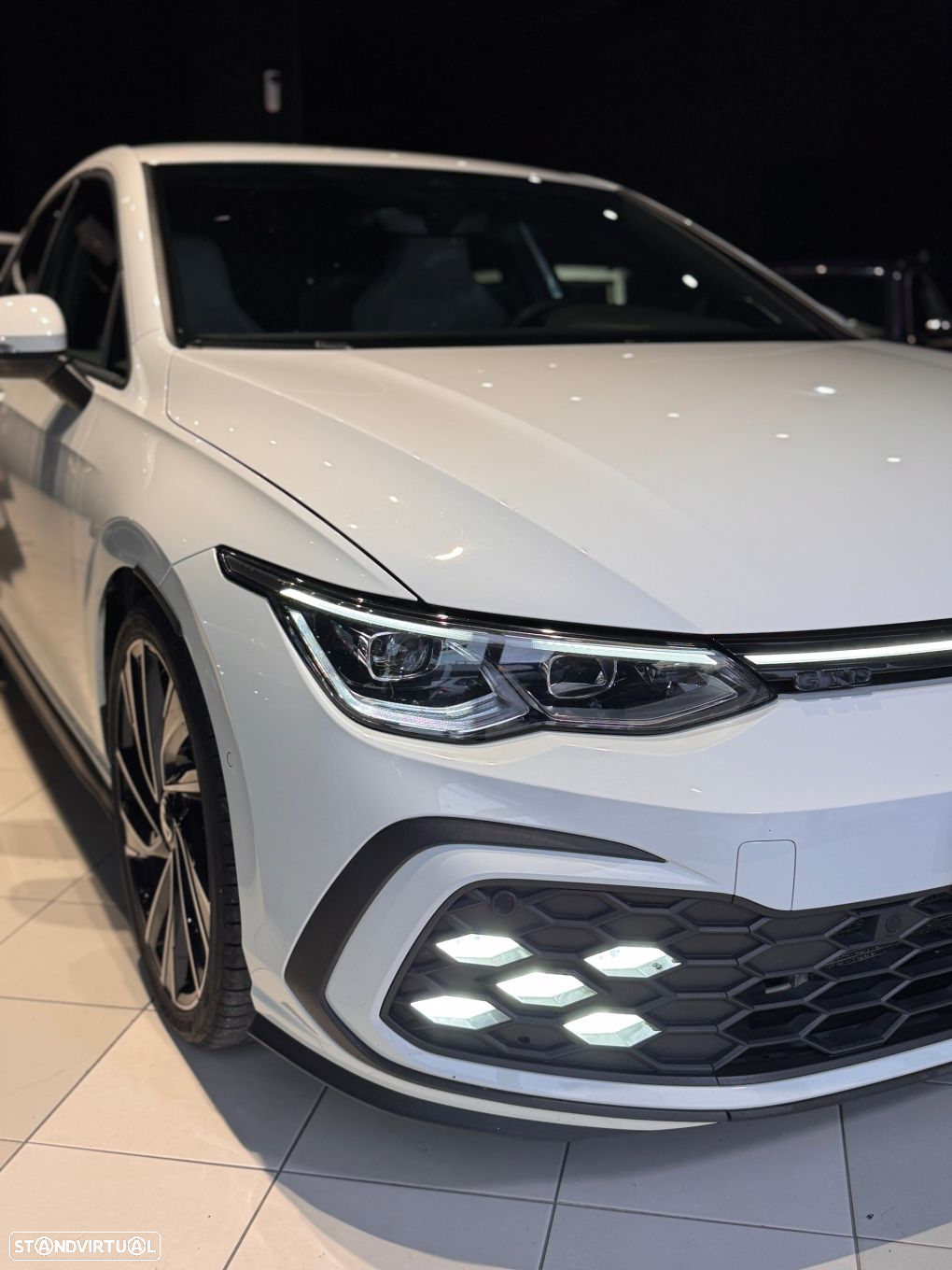 VW Golf 2.0 TDI GTD DSG - 5