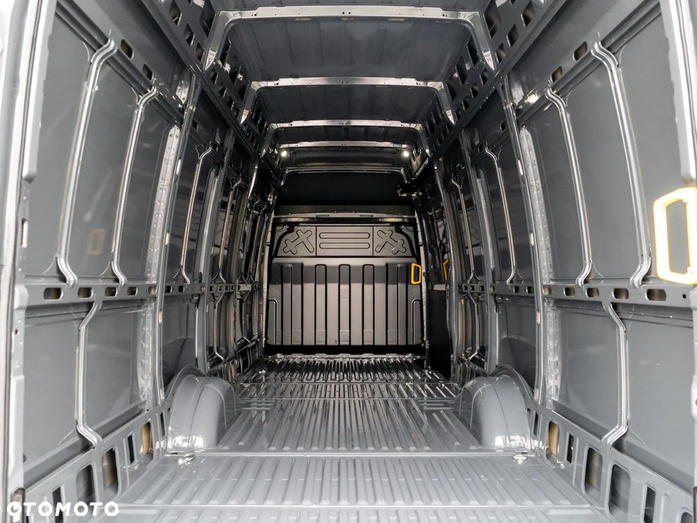 Iveco Daily 35S18HV L4H3 - 9