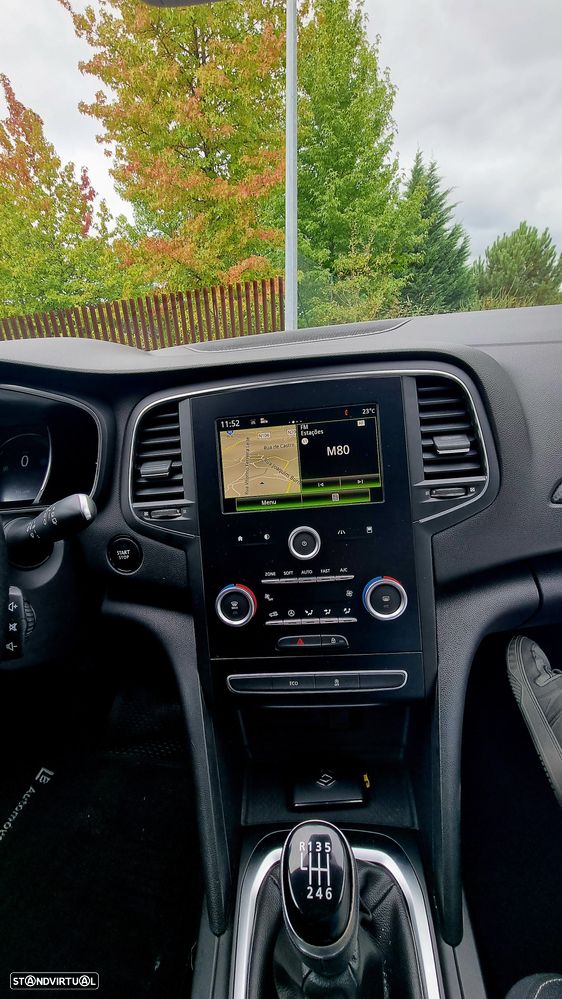 Renault Mégane Sport Tourer - 26