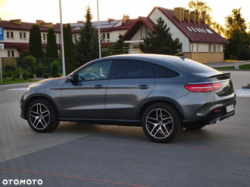 Mercedes-Benz GLE - 15