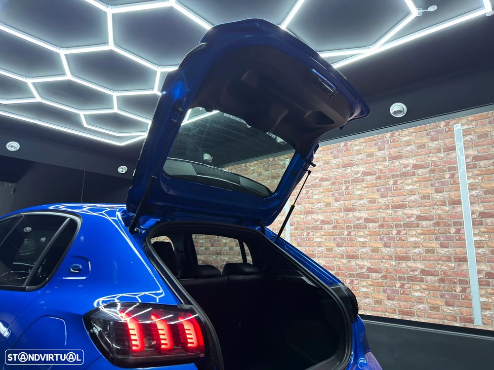 Peugeot e-208 GT Pack - 17