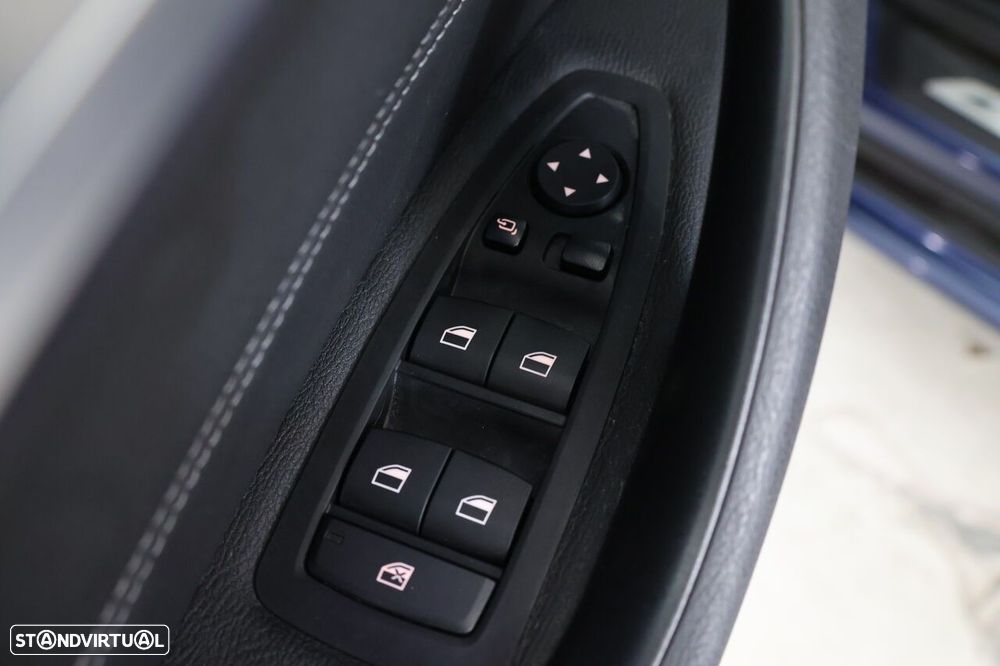 BMW X1 16 d sDrive Line Sport Auto - 14