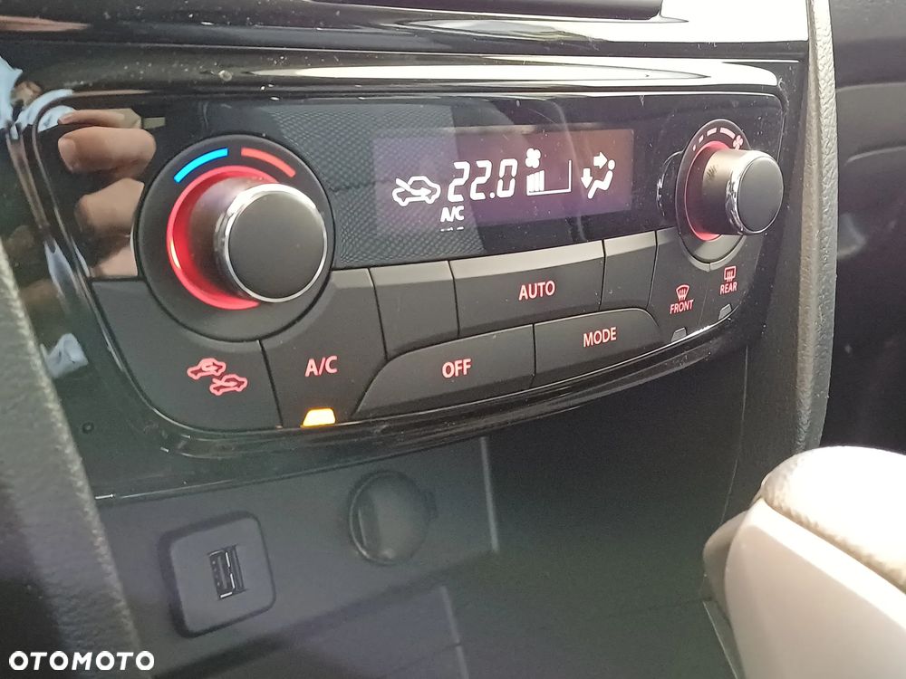 Suzuki Vitara 1.4 Boosterjet mHEV Premium Plus 2WD - 15
