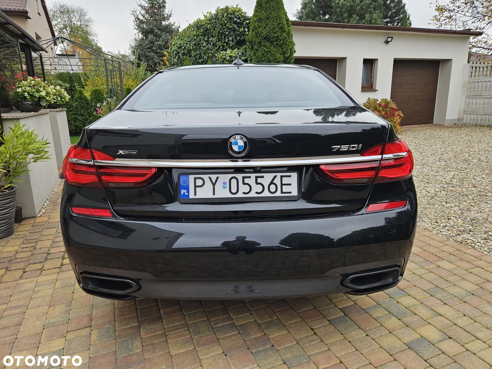 BMW Seria 7 750i xDrive - 3