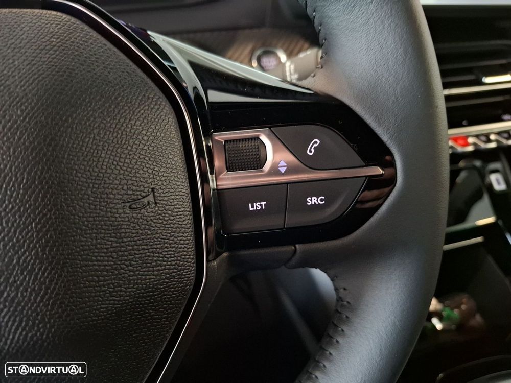 Peugeot e-2008 54 kWh Allure - 7