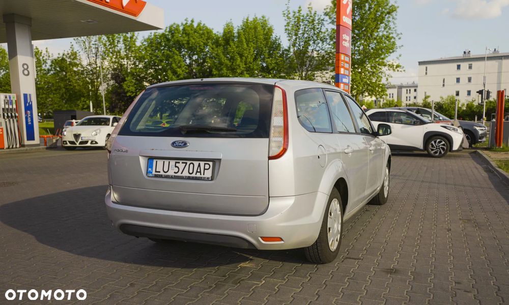 Ford Focus 1.8 FF Ambiente - 5