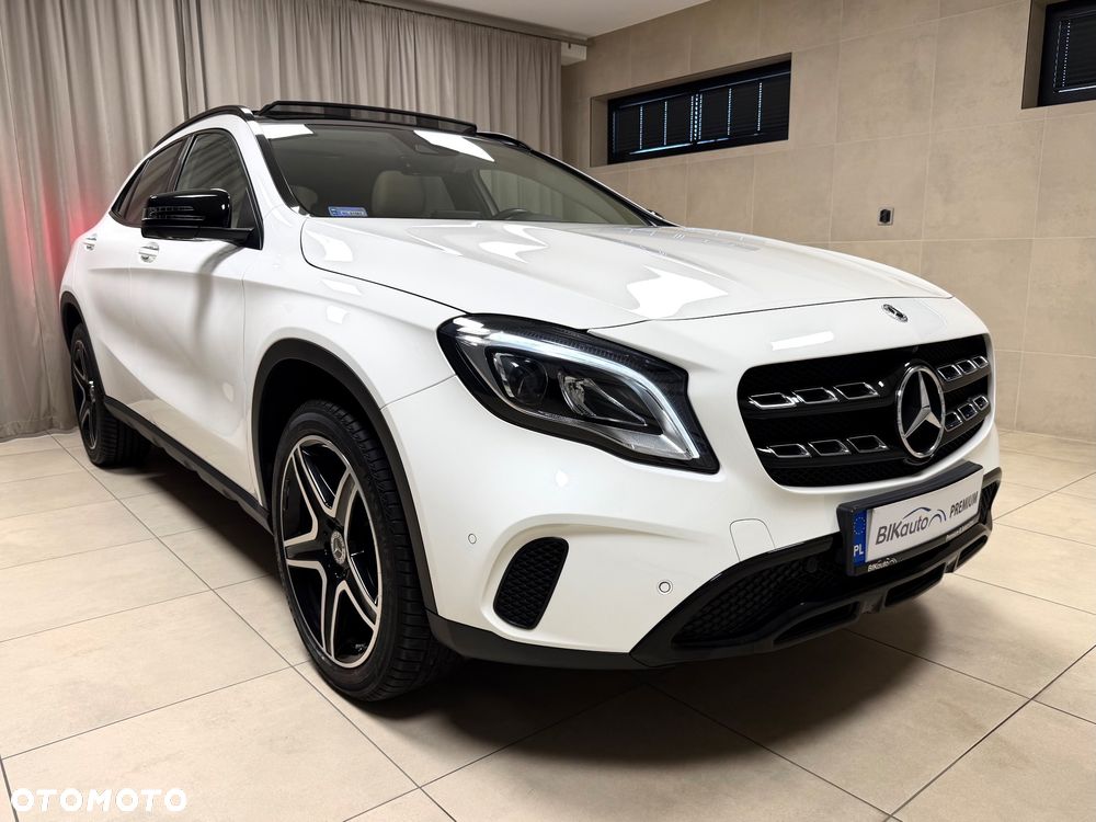 Mercedes-Benz GLA 200 7G-DCT - 6