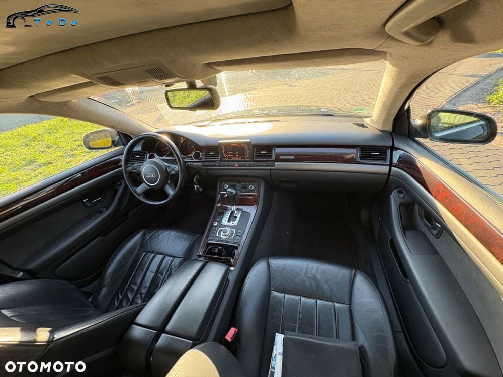 Audi A8 4.2 Quattro - 27