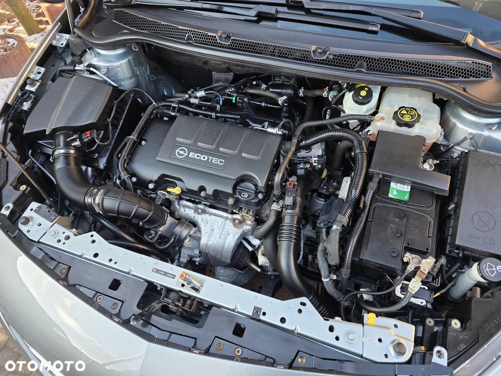 Opel Astra 1.4 Turbo ENERGY - 38