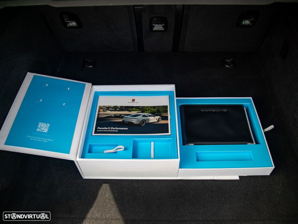 Porsche Taycan Cross Turismo 4S Sport bateria Performance Plus - 49