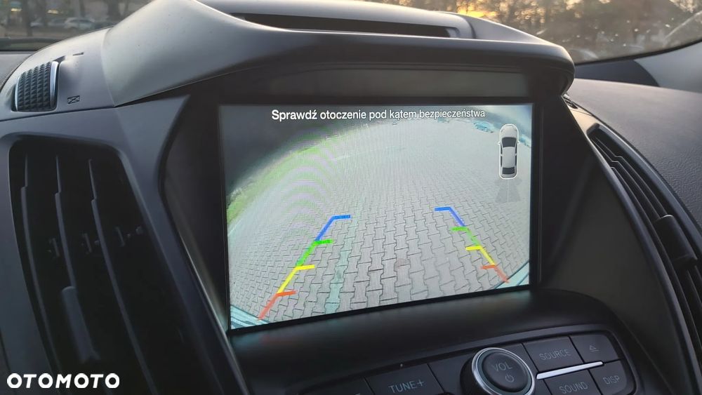 Ford Kuga 1.5 TDCi 2x4 Titanium - 34