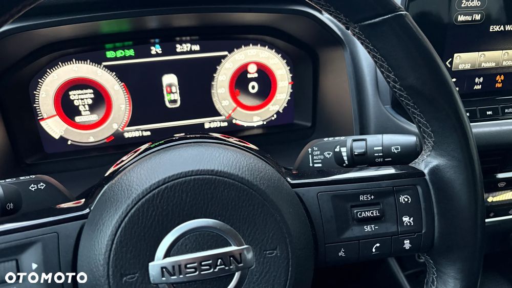 Nissan Qashqai 1.3 DIG-T N-CONNECTA - 21