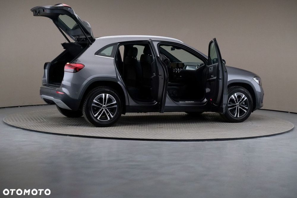 Mercedes-Benz GLA - 6