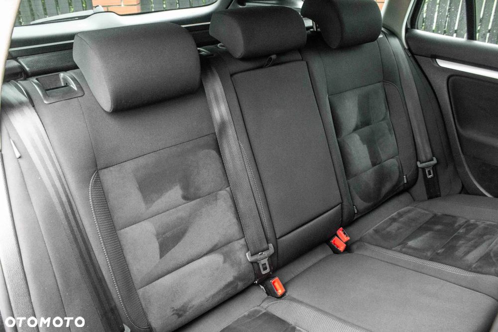 Volkswagen Golf 1.4 TSI Highline Optimum DSG - 24