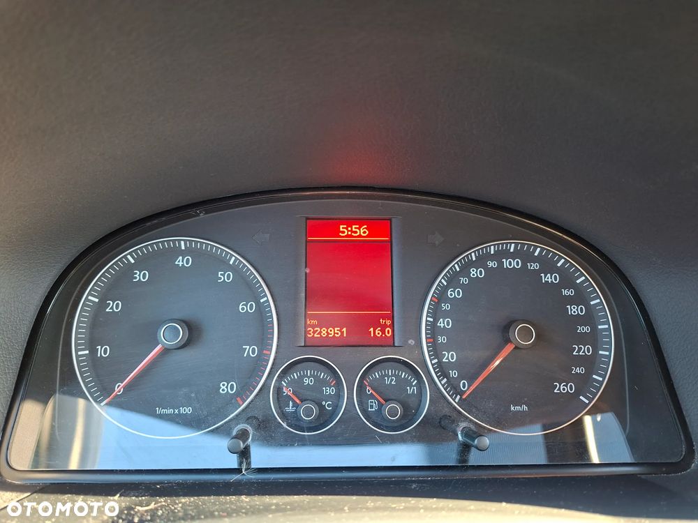 Volkswagen Touran 1.6 Trendline - 28